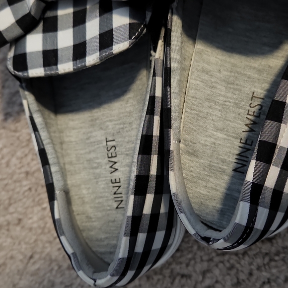 Oversized Bow Slip On Sz 8.5 - Picture 4 of 6